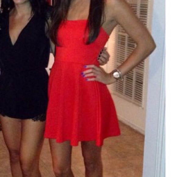 Dress - Picture 4 of 4